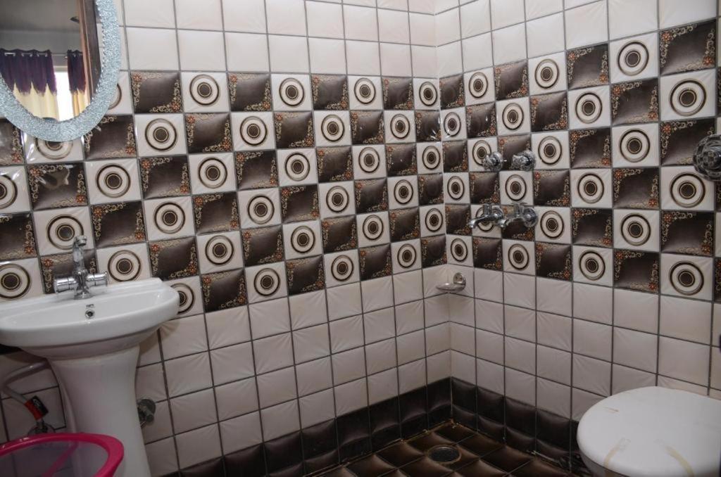 Hotel Robin Inn Amritszár Kültér fotó