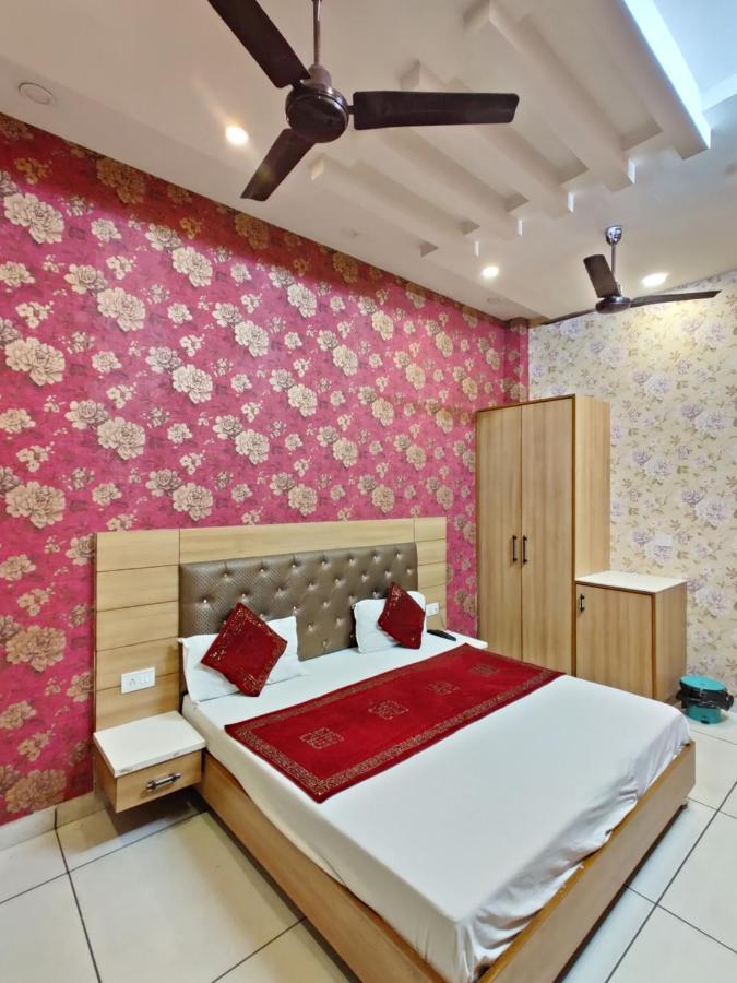 Hotel Robin Inn Amritszár Kültér fotó