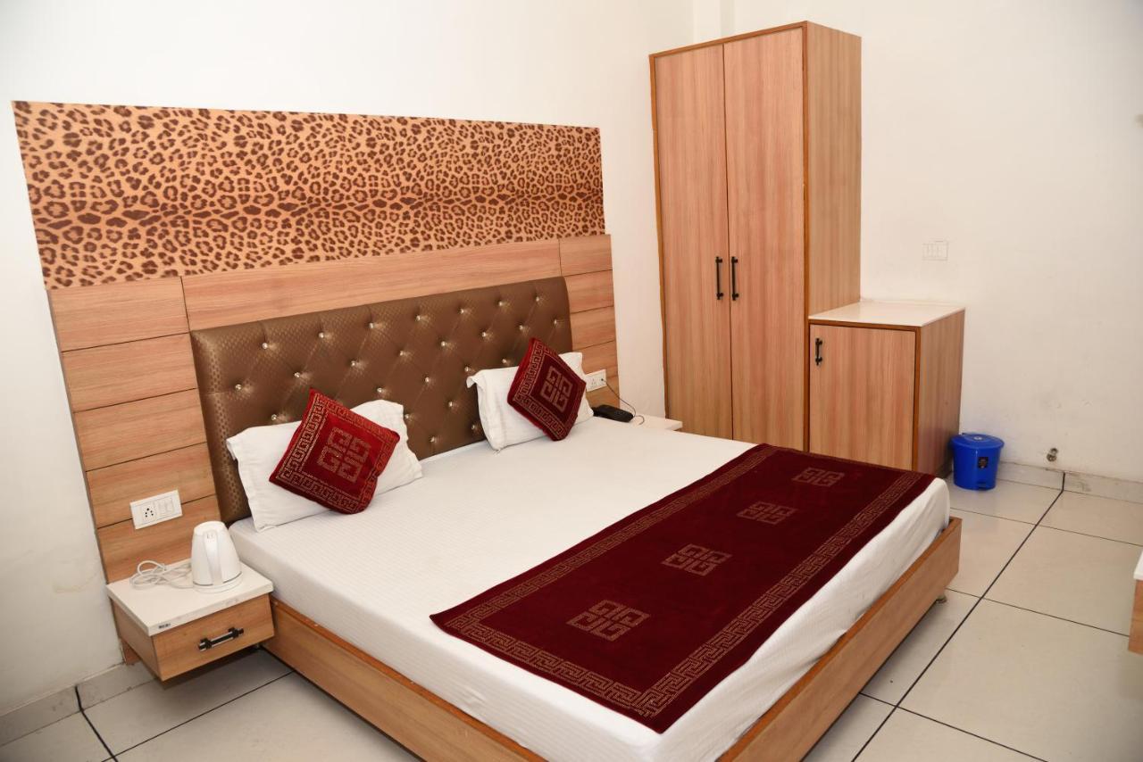 Hotel Robin Inn Amritszár Kültér fotó